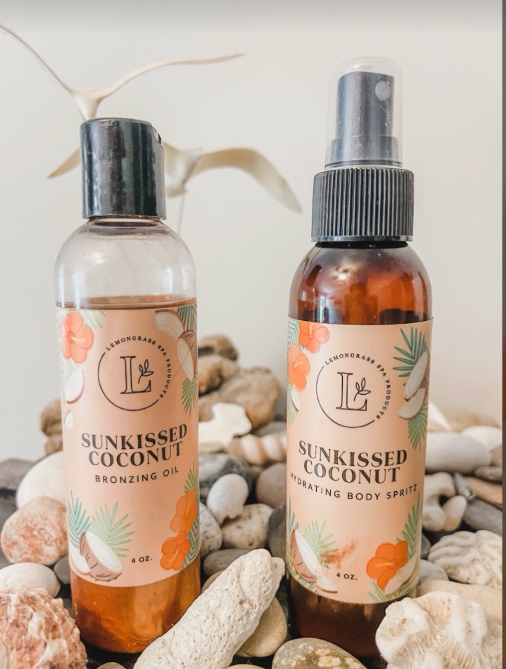 ☀️ On a scale from 1–10, how much do you love the nutty, tropical scent of coconut and vanilla? And which of these would you prefer as part of your summer skincare routine? 

🥥 Bronzing Oil — a subtle, illuminating body oil that gives skin a daily dose of sun-kissed glow, moisturizes, hydrates, and provides a natural antioxidant boost!

🥥 Body Spritz — a light, refreshing mist that hydrates and moisturizes dry skin, leaving it soft and refreshed and keeps you smelling good without synthetic fragrances!