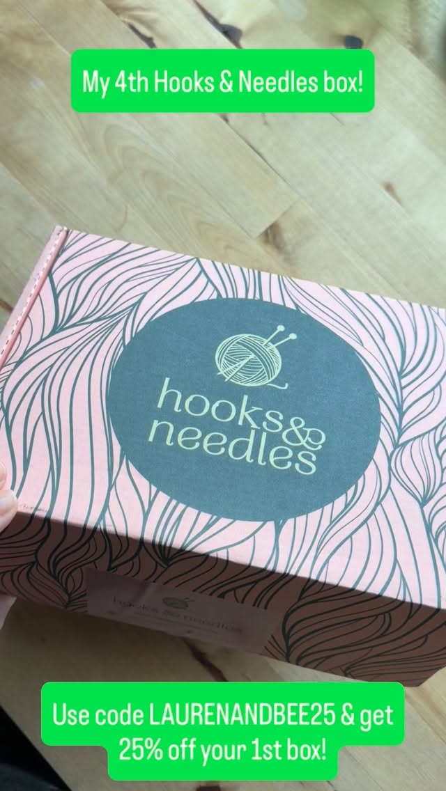 #paidpartnership #crochetersofınstagram #hooksandneedles #subscriptionboxreview #selfcare