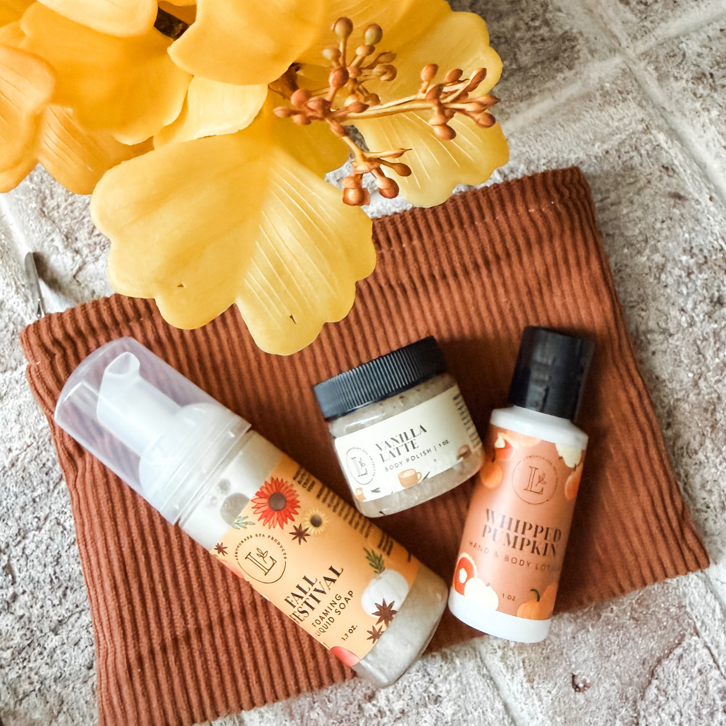 To me, September 1 is the official start to autumn—and I’d say Lemongrass Spa agrees! 🍂 What are your fave autumn-themed scents?!