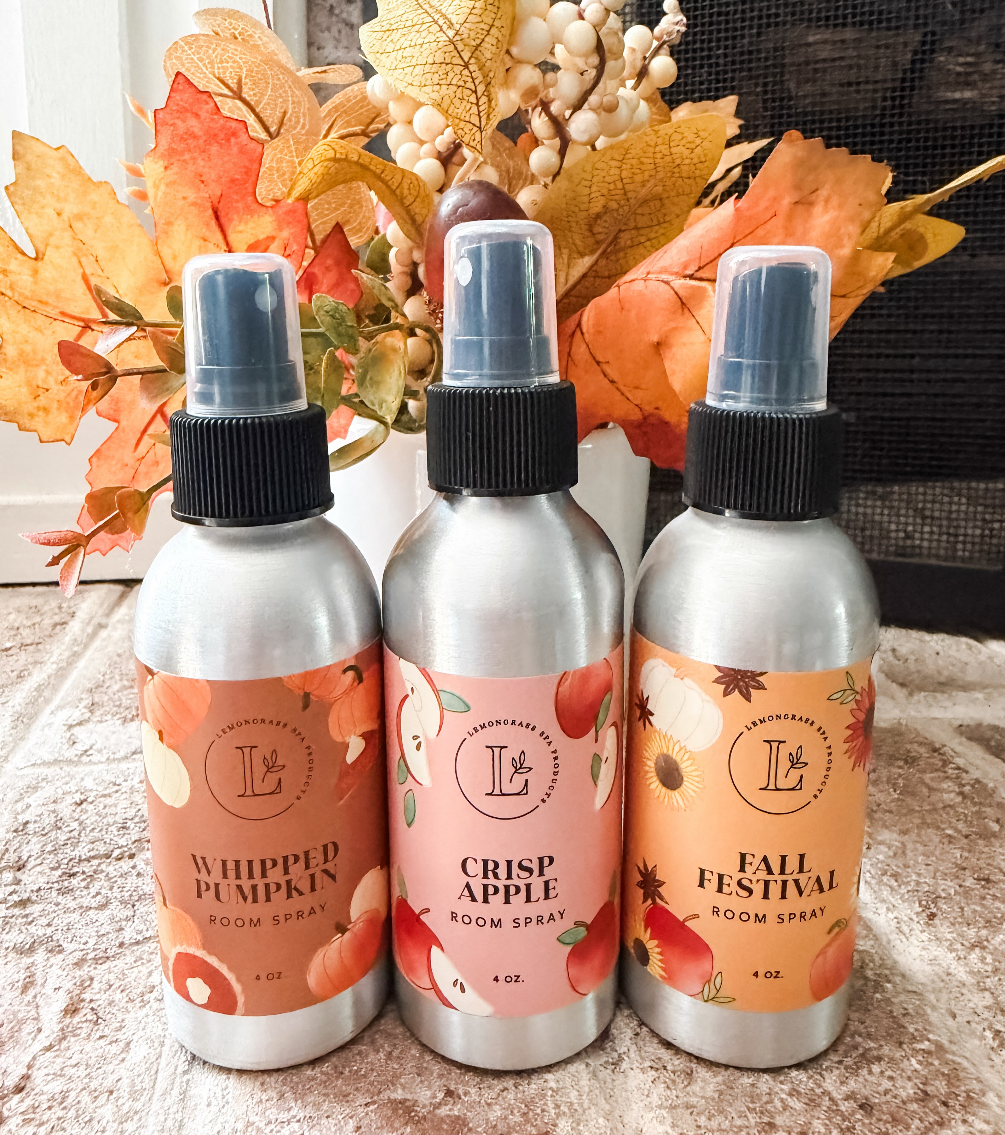 A room spray that doesn’t give me headaches?! 🙌
Put these natural scents in order, with your most favorite first and your least favorite last! 🤩

🎃 whipped pumpkin, sweet cream cheese frosting, & warm spice
🍎 freshly picked apples
🍂 apple orchard, toasted spices, & a hint of sweet pumpkin