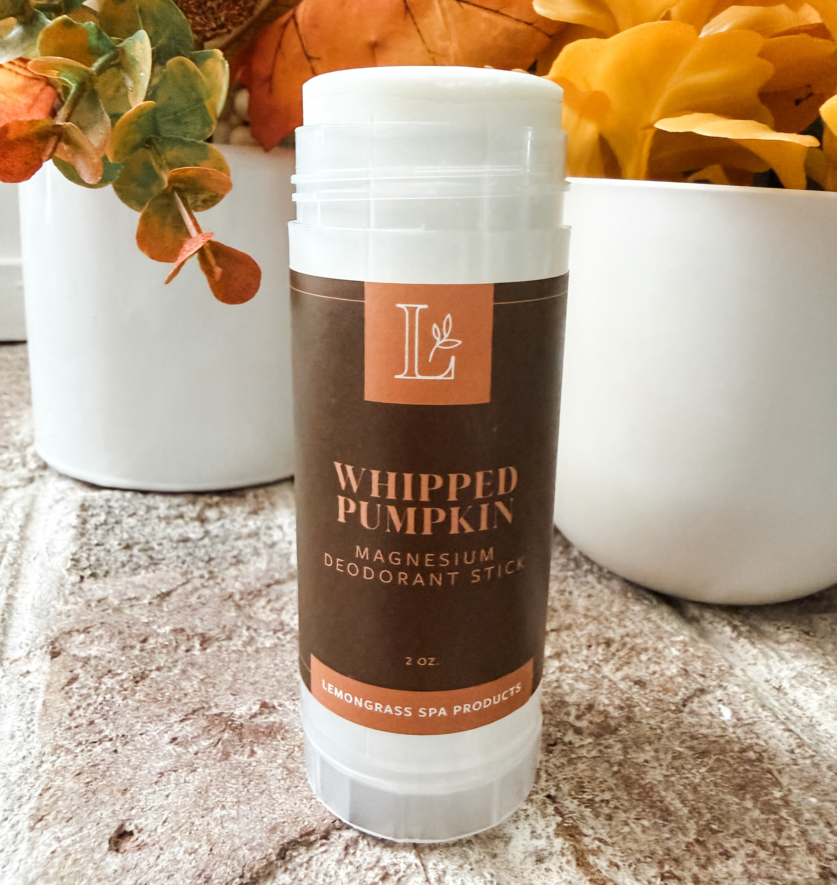 👀 What does *your* deodorant smell like?

in honor of Breast Cancer Awareness Month, I have to feature our aluminum-free, non-toxic natural deodorant! This one features magnesium instead of baking soda, so it doesn’t make my underarms itch like so many have in the past. 😆 

I know a lot of people are wary of natural deodorant because many of them don’t work all day, but our magnesium deodorants are the exception!